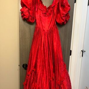 Elegant Red Women's Dress, Scarlet O’Hara , costume, Halloween